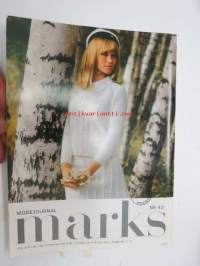 Marks modejournal nr 43 -käsityölehti, virkkaus, neulomis- ja ompelumalleja työohjeineen, ruotsinkielinen, mukana suomenkieliset työohjeet