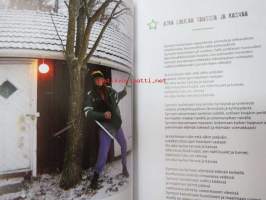 Eetos Goes Paatos - Pelle Miljoonan valitut lyriikat