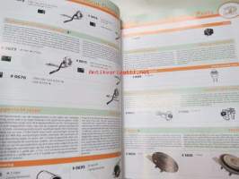 The Big Beetle Book / VW Parts Catalogue (fourth edition) - Het Grote Keverboek / Onderdelencatalogus (virtue editie) -Volkswagenin various- ja tarvikeluettelo