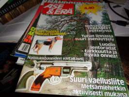 Ase &amp; Erä 3/2005 metsästäjän teräaseet esittelyssä. Liivi suojaa koiran sudelta