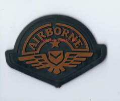 Airborne  - hihamerkki muovia