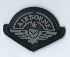 Airborne  - hihamerkki muovia