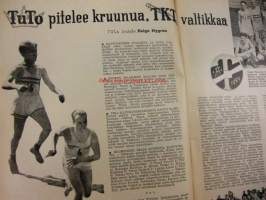 TUL Jouluna 1952 -joululehti sis mm.TuTo pitelee kruunua,TKTvaltikkaa.5 seuraa ja 3 paikkakuntaa TUL;n 22 jääpallokullanjakajina,mm Maarian Pyrkivä (Turun