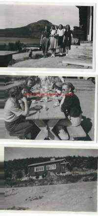 Kilpisjärven matkailumajalla 1947-1948   - valokuva 6x9 cm  3 kpl