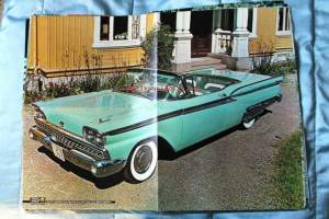 Autojuliste - Ford Galaxie Skyliner, 1959. 52 x 41 cm.