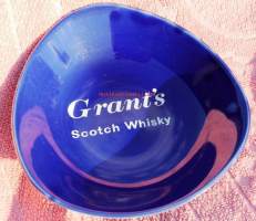 Tuhkakuppi - Posliini- (14x3 cm). Grant&#039;s Scotch Whisky