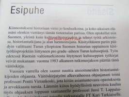 Kultaa ja hopeaa mestarien työkirjoissa - Suomen kultasepäntyö Ruotsin ajan lopulla valtakunnallista taustaa vasten