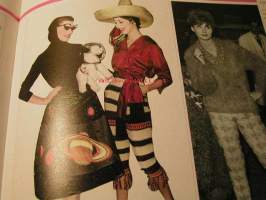FASHION SOURCE BOOK