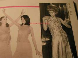 FASHION SOURCE BOOK