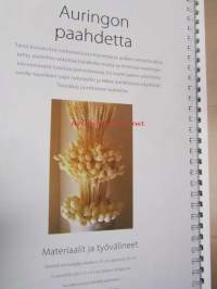 Kauneimmat kuivakukka-asetelmat - vaihe vaiheelta etenevät selkeät ohjeet