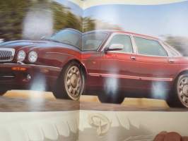 Daimler V-8 Series -myyntiesite
