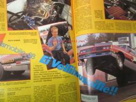 Vauhdin maailma 1993 nr 1 -mm. Formula 1 Maksaa?, Richard Petty kuningas vetäytyy radoilta, SS Oldsmobile-88, Opel Kadett, Kuukauden profiili Pentti Sinkkilä,