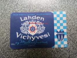 Lahden Vichyvesi 1/5 L, Mallasjuoma Oy, Lahti -juomaetiketti