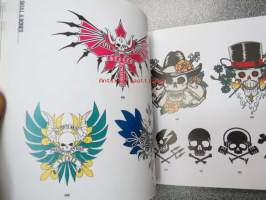 Rock &amp; Street Culture - Design parts sourcebook - A Collection of images for Artists and Designers (Includes CD-ROM) -erilaisia valmiita kuvioita tatuointeihin,