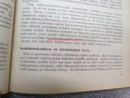 Väinö Tanner puolustautuu