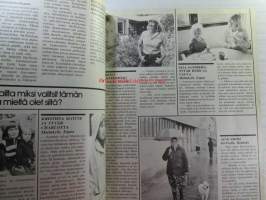 Avotakka 1977 nr 8 - katso sisällysluettelo kuvasta.