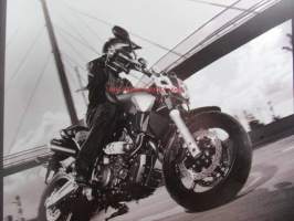 Yamaha mt - series  - Moottoripyörä myyntiesite