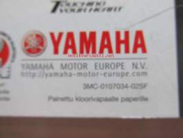 Yamaha Moottoripyörät ja skootterit mallisto 2002  - Moottoripyörä myyntiesite