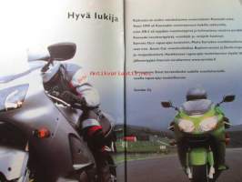 Kawasaki malliesite - Moottoripyörä myyntiesite