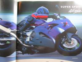 Kawasaki malliesite - Moottoripyörä myyntiesite