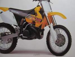 Suzuki malliesite - Moottoripyörä myyntiesite