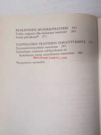 Muun muassa Brechtistä - Tekstejä teatterista