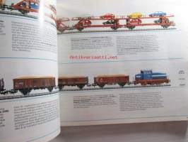 MÄRKLIN HO 1989/90 SV-DK - tuoteluettelo