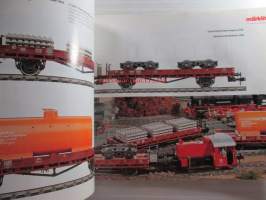 MÄRKLIN Samlat utbud/Samlet program 1993/94 SV-DK - tuoteluettelo