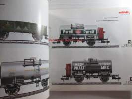 MÄRKLIN Samlat utbud/Samlet program 1993/94 SV-DK - tuoteluettelo