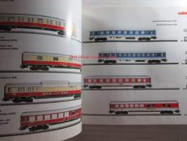 MÄRKLIN Samlat utbud/Samlet program 1993/94 SV-DK - tuoteluettelo