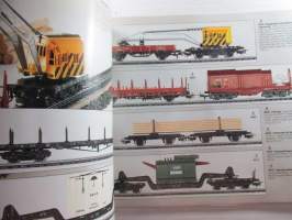 MÄRKLIN Med Datoranslutning 1985/86 SV - tuoteluettelo