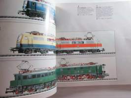 MÄRKLIN Med Datoranslutning 1985/86 SV - tuoteluettelo
