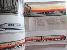 MÄRKLIN Med Datoranslutning 1985/86 SV - tuoteluettelo