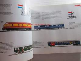 MÄRKLIN Samlat utbud 1995/96 SV - tuoteluettelo