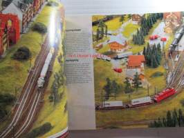 MÄRKLIN Samlat utbud/Samlet program 1992/93 SV-DK - tuoteluettelo