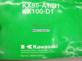 Kawasaki KX85, KX100 motorcycle owner´s manual -käyttöohjekirja englanniksi