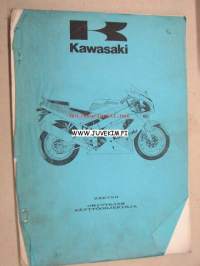 Kawasaki ZXR750 moottoripyörä -käyttöohjekirja 