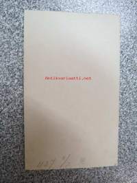 Perus-Pirkko, Atelier Nyblin -visiittikorttivalokuva