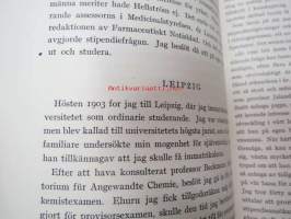 60 år på den farmaceutiska banan -apteekkialan henkilö- ja paikkakuntahistoriaa (mm. Oulu, Tampere, Helsinki)