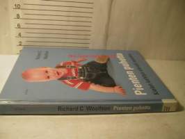 Pienten puhetta, 2003. Kielen kehitys eleistä sanoiksi.  Opi ymmärtämään lapsen eleitä, ilmeitä, jokellusta, sanoja, itkua, naurua, kiukuttelua, ujostelua,