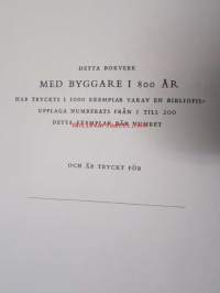 Med byggare i 800 år