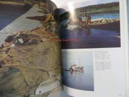 Ääninen-Ohero-valokuva-ja historiateos