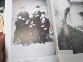 Konstnärer, hantverkare och hötorgsmålare - fotografer i Åbo intill år 1918