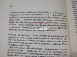 Paljastavat sinetit - Rikostutkimuksen vuosisata I