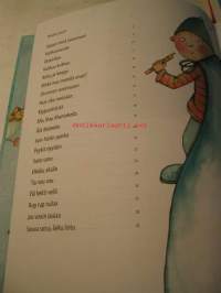 kiekkumaralla  kansanlauluja lapsille+ cd