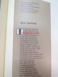 Juhla-Kanteletar, omassa kotelossaan, kuvitus Akseli Gallen-Kallela