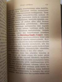 Krestyn ristikkojen takaa - Kuvauksia Pietarin vankiloista