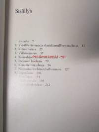 Otto Wille Kuusinen - Poliittinen elämäkerta