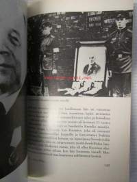 Otto Wille Kuusinen - Poliittinen elämäkerta