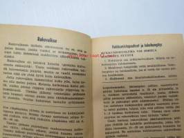 Opi ja opeta II Kätevyysmerkit -Nuorten Pioneerien suoritusmerkkien ohjekirja